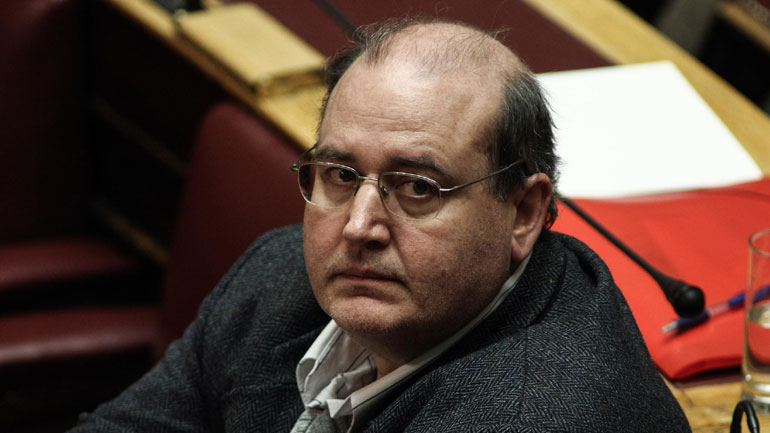 Φίλης: «Αυτοδύναμα θα στηρίξουμε το πρόγραμμα αλλάζοντάς το» Φίλης: «Αυτοδύναμα θα στηρίξουμε το πρόγραμμα αλλάζοντάς το»